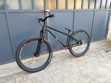 YT dirtlove ST tg. L