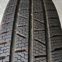 Gomme invernali Pirelli Carrier Winter