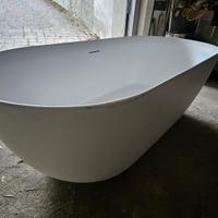 Vasca Free standing in Resina 