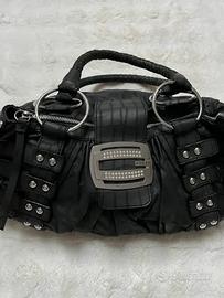 Borsa Y2K Guess di colore nero
