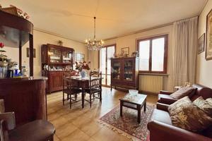 BIFAMILIARE A MONTELABBATE