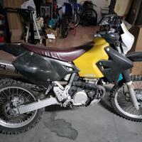 Suzuki dr 400