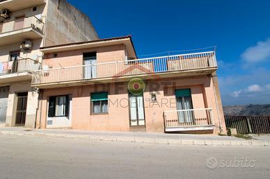 Casa Singola con Giardino e Terrazzo a Ragusa
