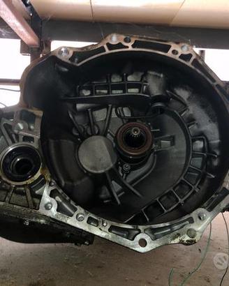 Cambio Opel corsa 1.2 benzina 5 marce -B12XER