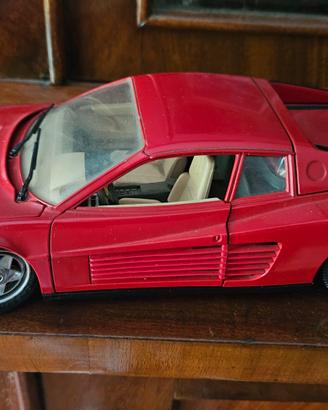 Ferrari Testarossa 1:18 Bburago