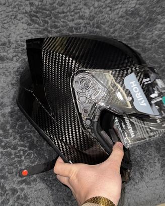 Casco Airoh carbonio