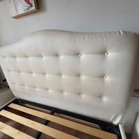 Letto matrimoniale completo di tette a doghe