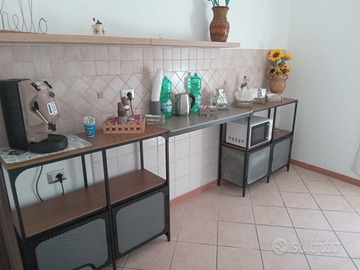 Struttura di bb in via discesa sanita