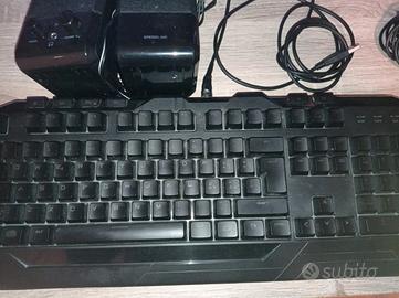 Accessori computer- tastiera, mouse, controller