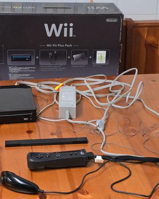 Wii Fit Plus Pack con balance board + giochi