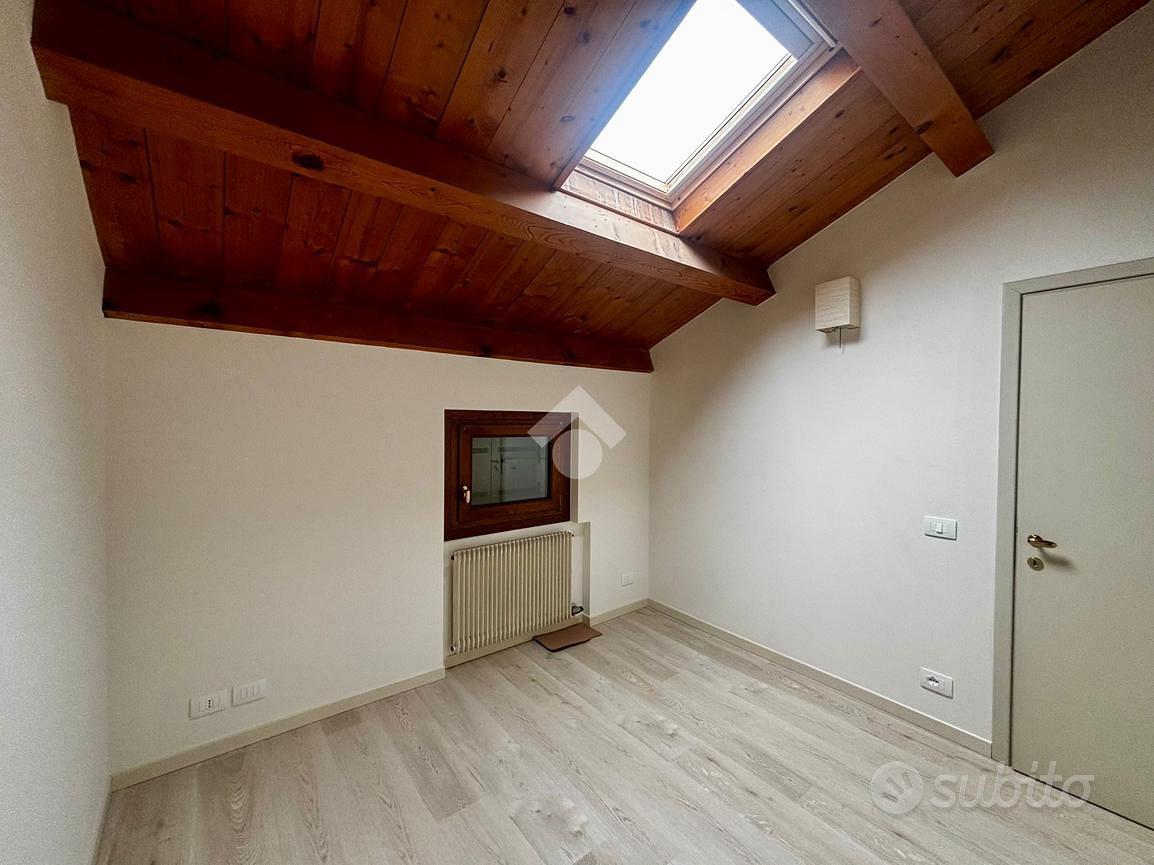 4 LOCALI A PIEVE DI SOLIGO - Altro