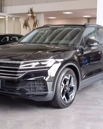 Volkswagen Touareg 3.0 V6 tdi scr Elegance 231cv a