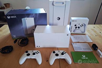 Xbox Series X 1Tb 2 Controller Robot White