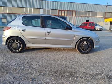 Peugeot 206-1.6 con 5 Porte-Impianto a Metano