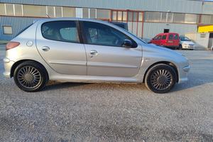 Peugeot 206-1.6 con 5 Porte-Impianto a Metano