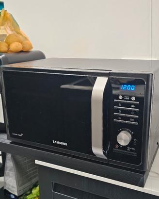 Microonde Samsung con funzione Grill