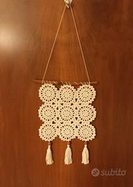 decorazione da appendere all'uncinetto 