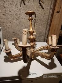 Lampadario in legno