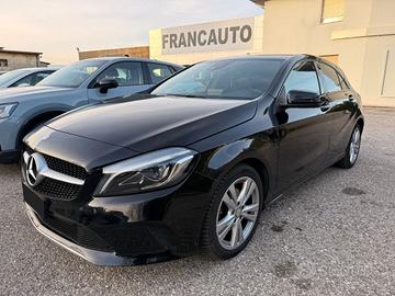 MERCEDES-BENZ A 200 d Automatic Business