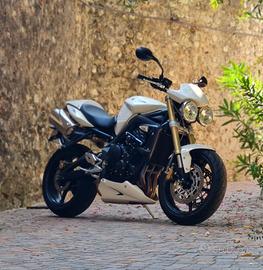 triumph street triple 675