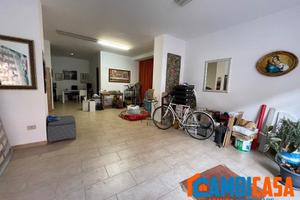 Via Sferracavallo - Locale di 65 mq.