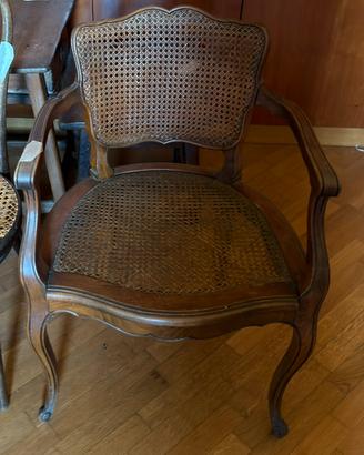 Poltroncina in paglia di Vienna