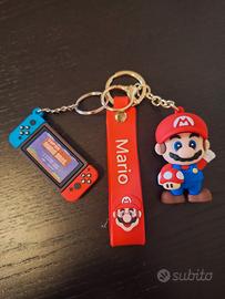Portachiavi Super Mario con console portatile