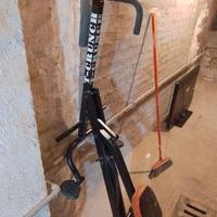 Cyclette T-Cruch fitness Dispositivo esercizi casa