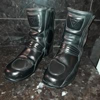 Dainese scarponcino in pelle nera