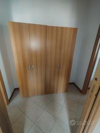 Armadio componibile a 4 ante 