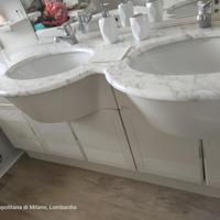 Mobile Bagno in marmo