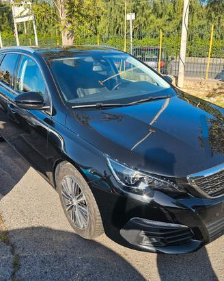 Peugeot 308 BlueHDi 130 S&S SW Allure