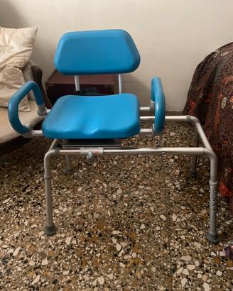Sedia scorrevole per disabili per vasca o doccia