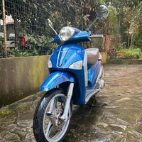 Piaggio Liberty 125 - 13.700 km - 600 €
