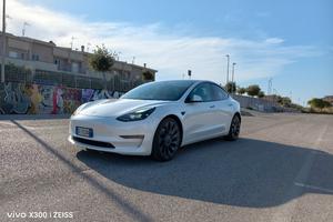 Tesla Model 3 Performance 