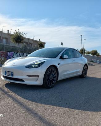 Tesla Model 3 Performance 