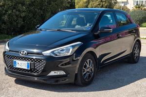 Hyundai i20 1.2 5 porte Blackline GPL