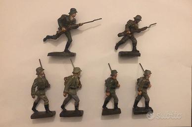 Vecchi soldatini  Lineol in pasta