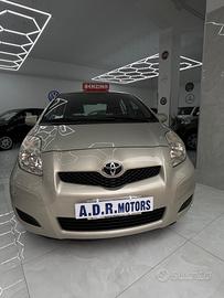 Toyota Yaris 1.0 5 porte