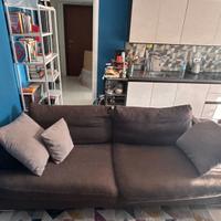 Divano 2 posti extra large – Comodità e design