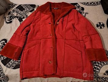 Giacca autunnale rossa
