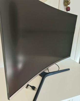 Schermo PC_gamer Samsung curvo misura 71x42