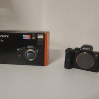 Sony a7 III 300 scatti come nuova + 2 batterie