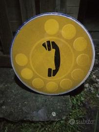 Insegna telefono