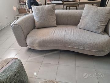 Divano 2 posti beige deghi nuovo