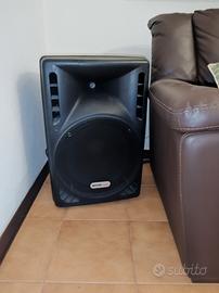 cassa amplificata attiva