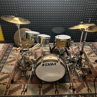 Set street Tama