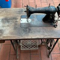 Macchina da cucire vintage