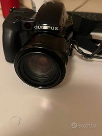 Olimpus iS-1000 35 ED Zoom + batterie + rullino