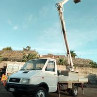 Iveco Daily 35.10 gru con cestello